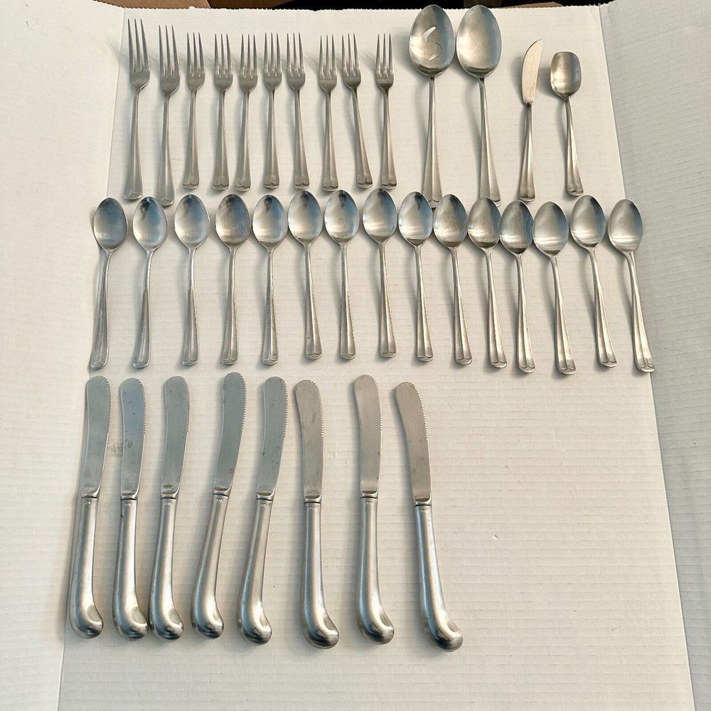 Towle LIBERTY BELL(E) Supreme Cutlery 37pc Stainless Japan Flatware fork knife
